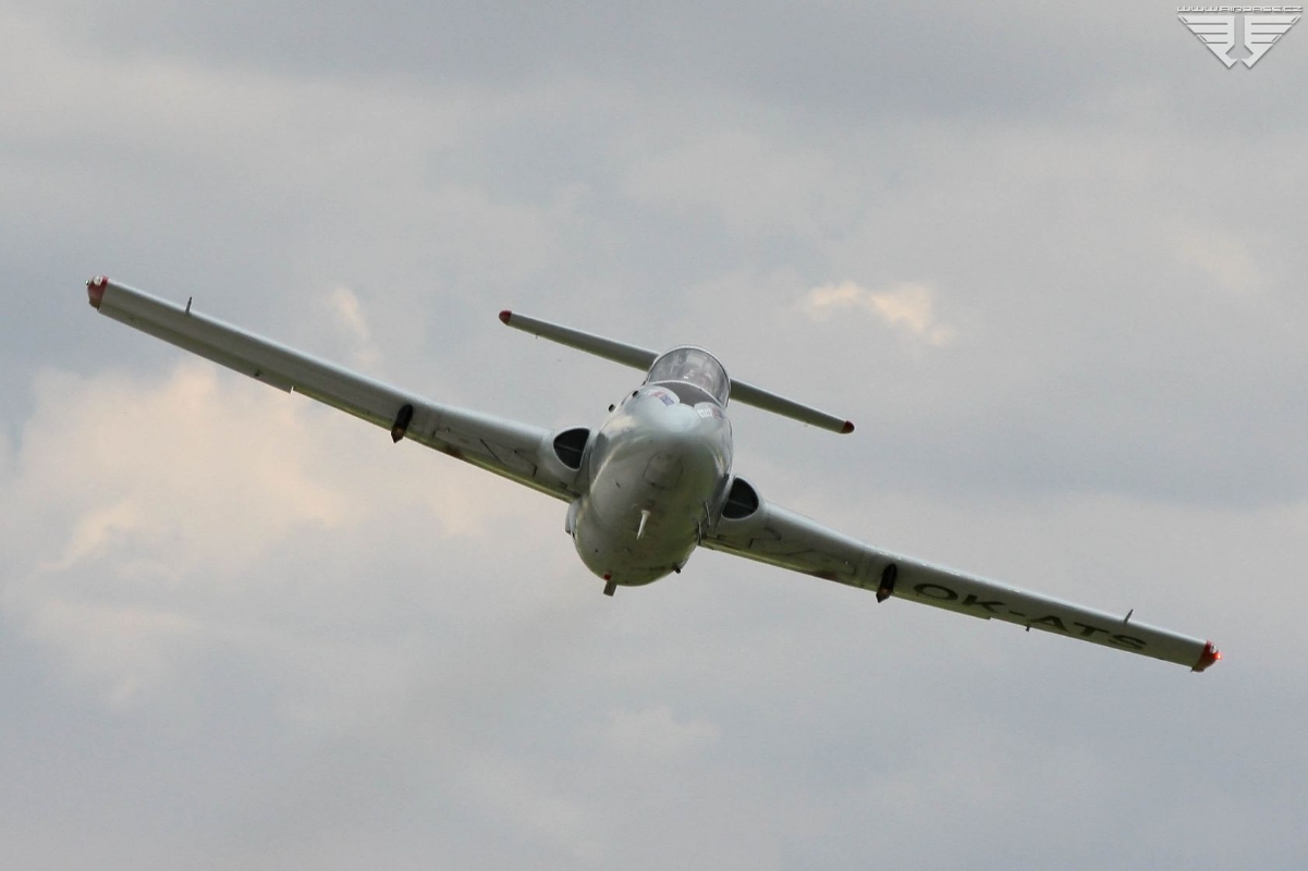 Aero L-29 Delfín (Maya) Aero L-29 Delfín (Maya)