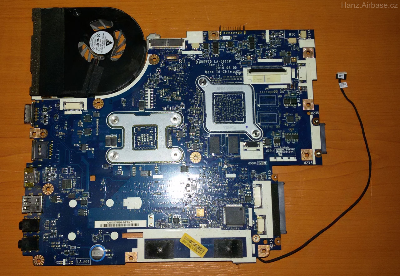 Acer-Aspire-5552-PEW76-4