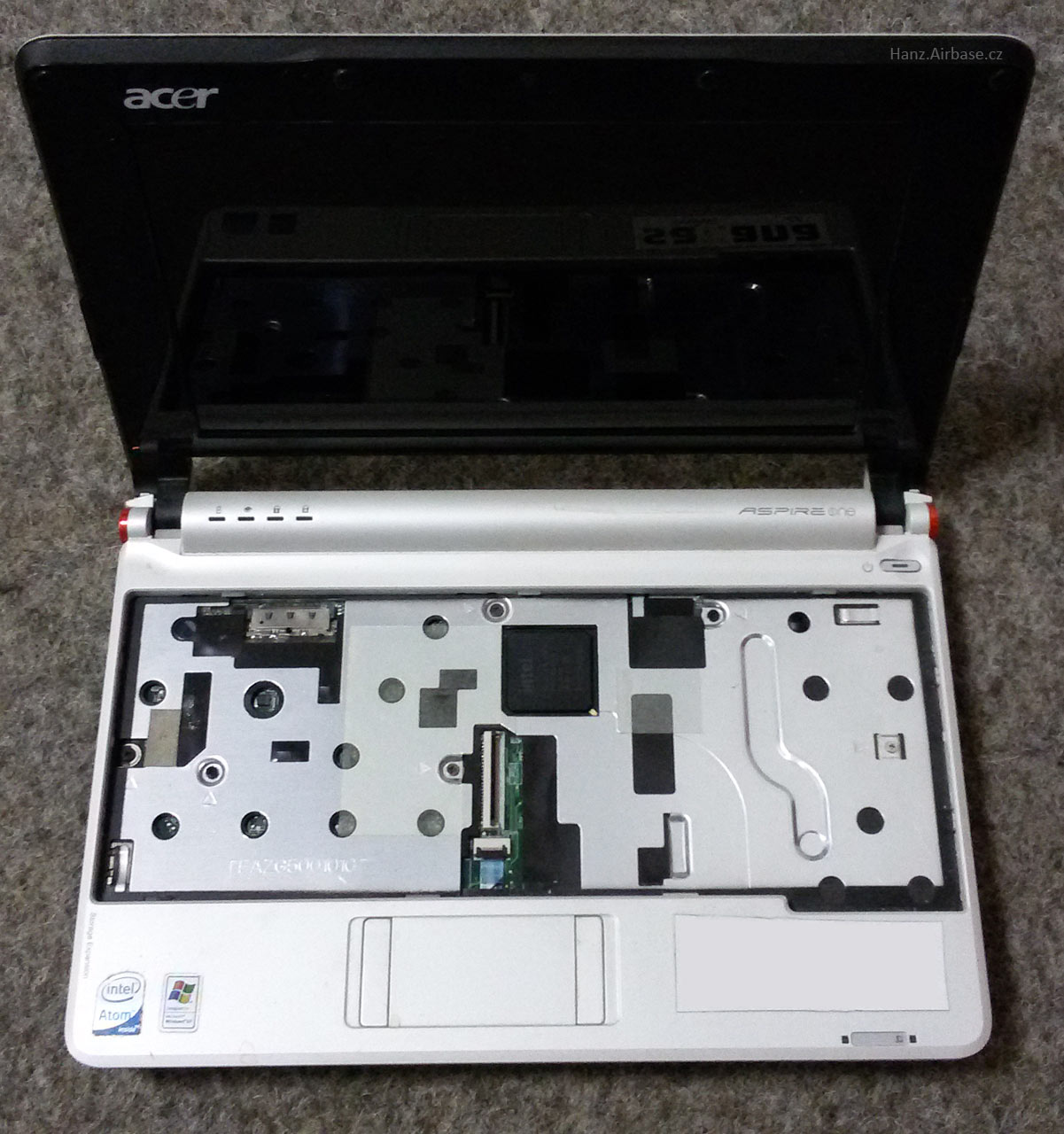 Acer-Aspire-One-ZG5-3
