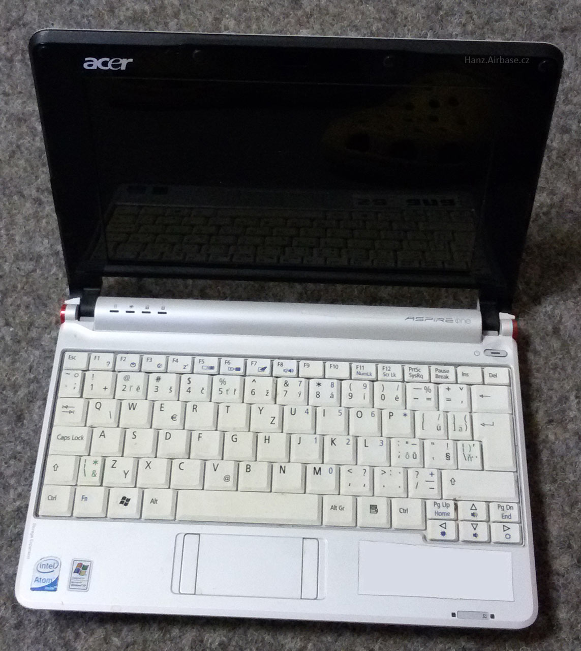 Acer-Aspire-One-ZG5-6