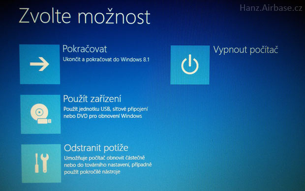 Acer-TravelMate-P276-change-boot