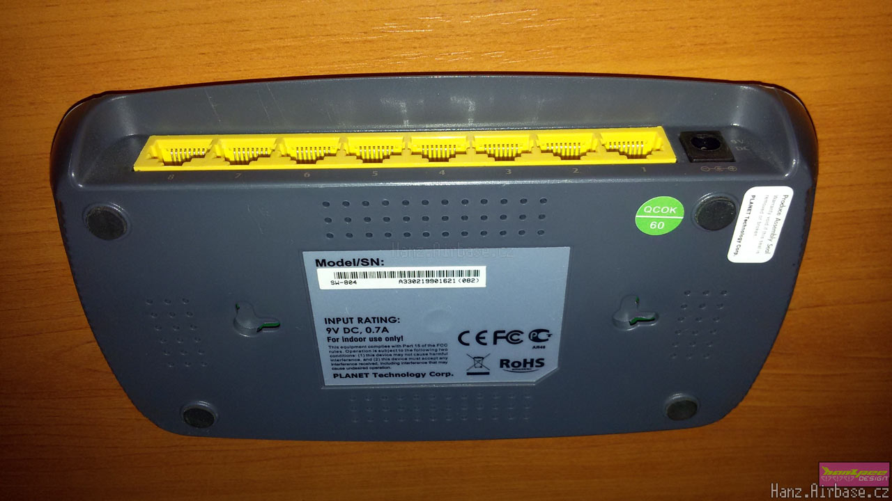 Planet-SW-804-Fast-Ethernet-Switch-2