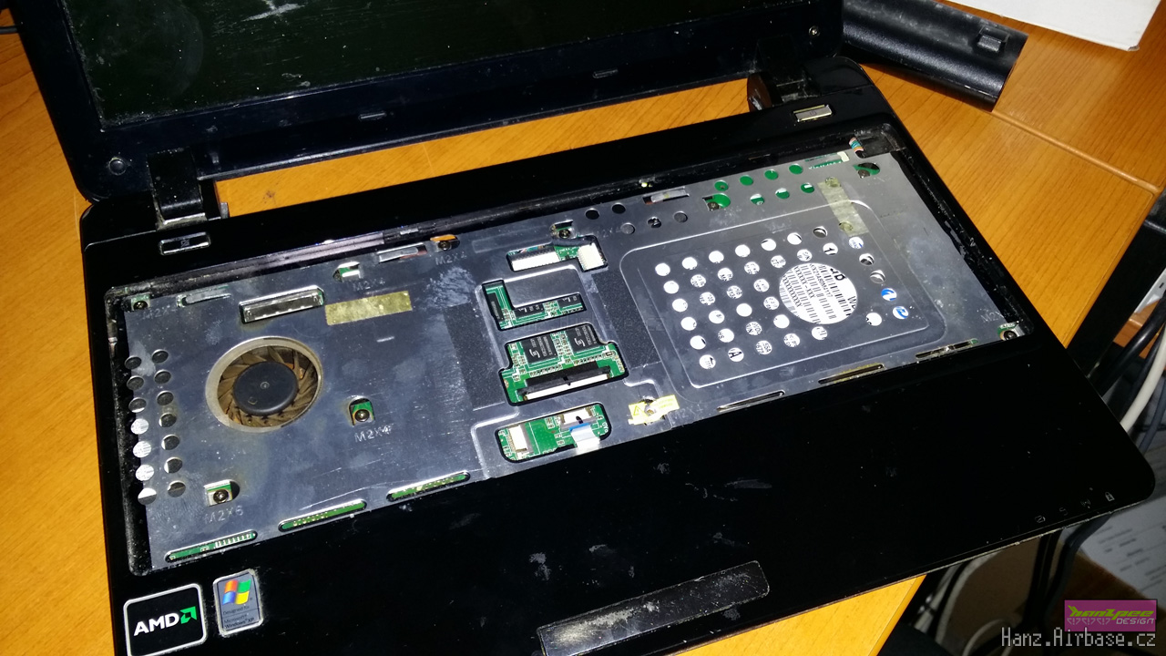 asus-ee-pc-1201k-vymena-hdd-54