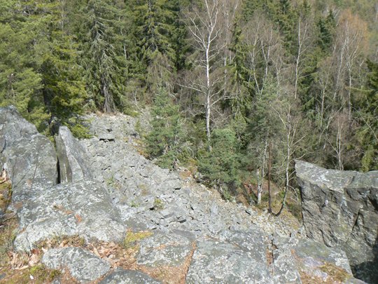 Lezení Jindřichova skála (18.04.2010) Lezení Jindřichova skála (18.04.2010)